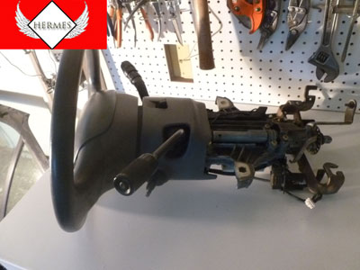 1998 Ford Expedition XLT - Steering Column With Key, Airbag, and Steering Wheel